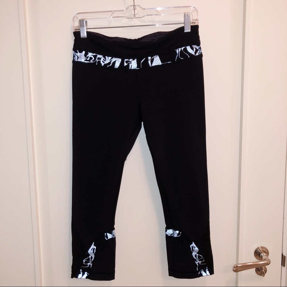 Lululemon Athletica black cropped leggings
